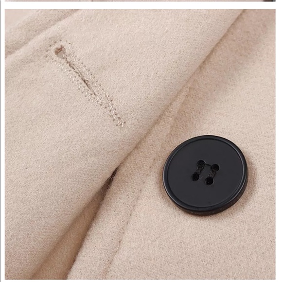 Single Breasted Color Block 🧥 - Picture 2 of 8